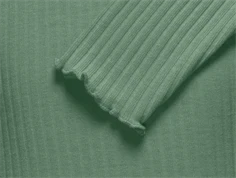 Kids ONLY hedge green top